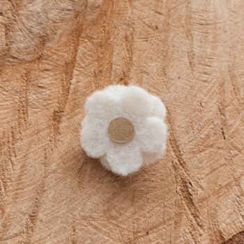 Pin’s Fleur blanche